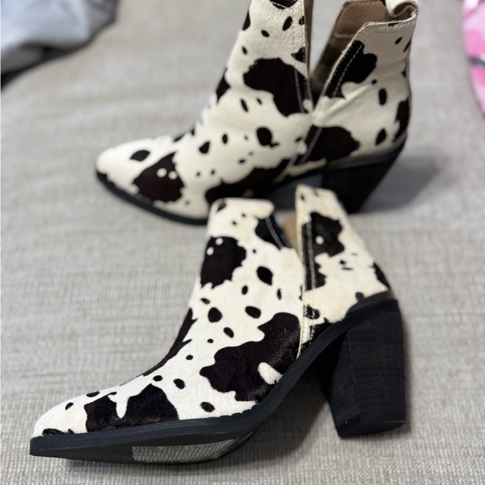 Very Volatile Black and White Heeled Boots